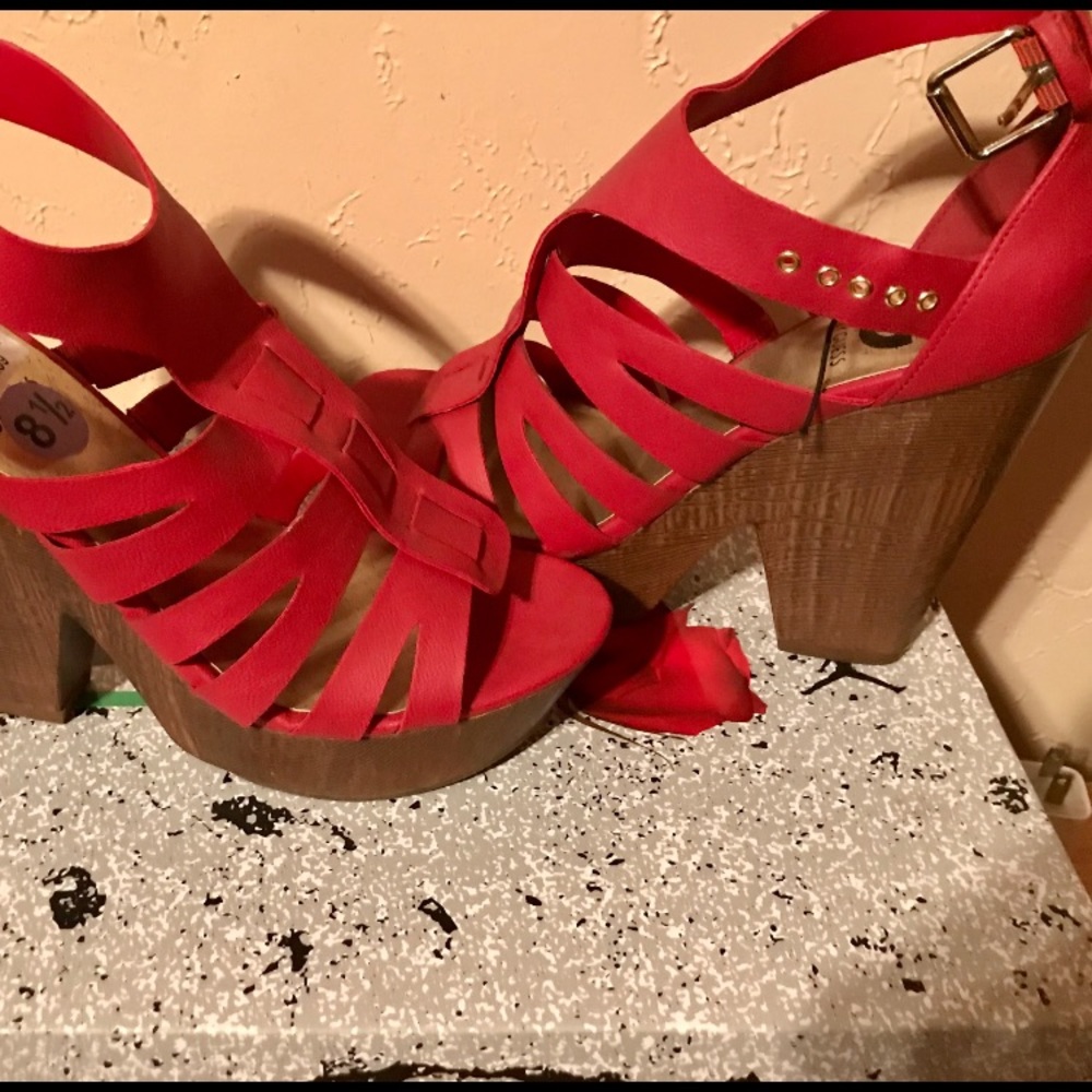 Guess Wedge Sandals